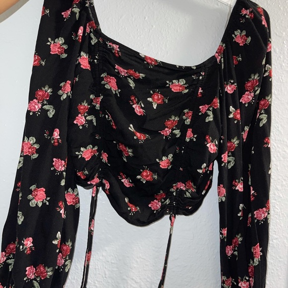 A flower shirt from target - Picture 2 of 2